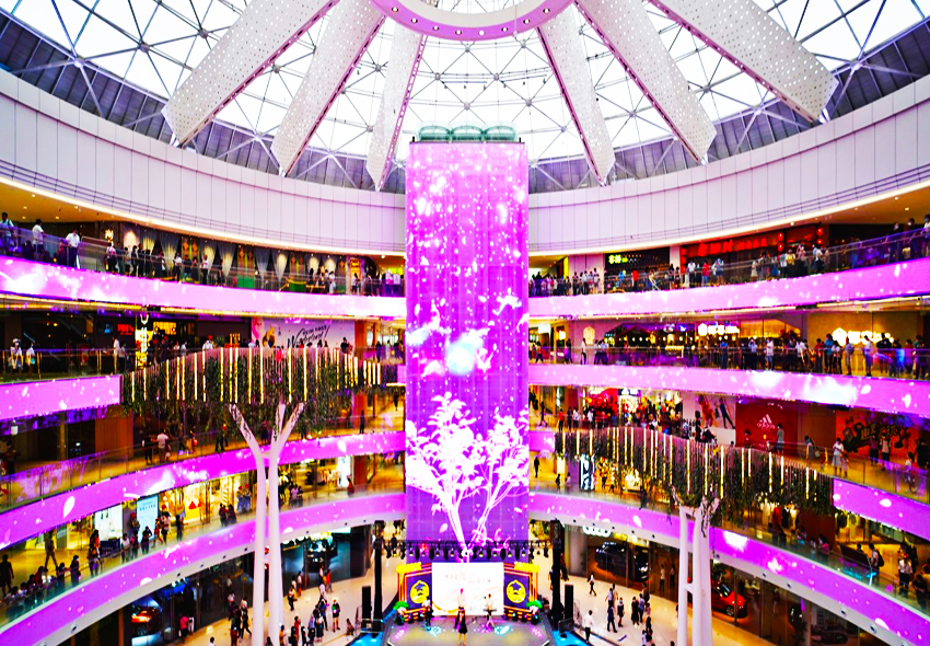 MPLED Indoor creative display